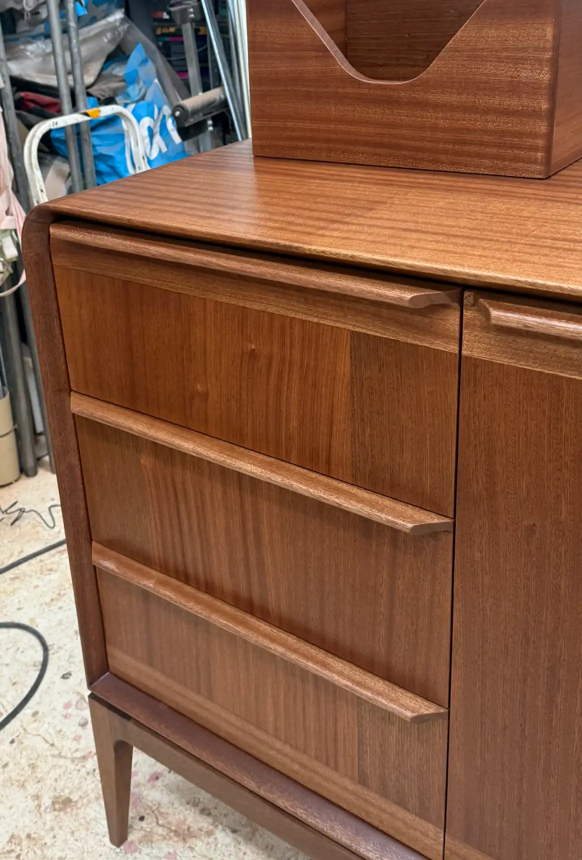 Sideboard with bookcase (4)